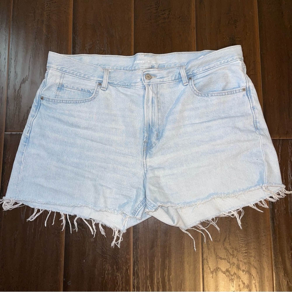 Old Navy Slouchy Straight Jean Shorts Size 16